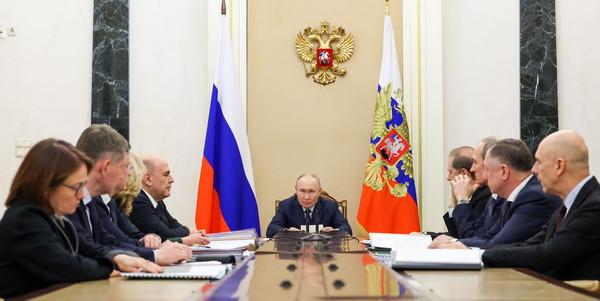 Путин: влияние повышения НДС на рост цен будет краткосрочным