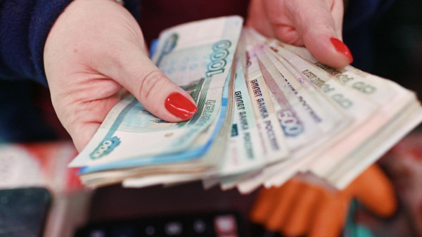 Экономист Лобода: рублевые депозиты остаются главным инструментом сбережений
