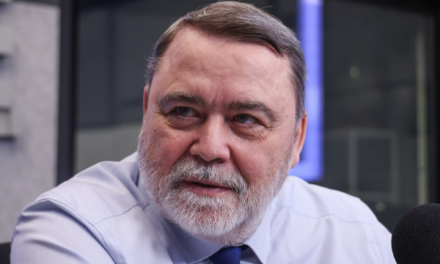 Артемьев заявил о взлете цен на российскую нефть из-за ормузского кризиса