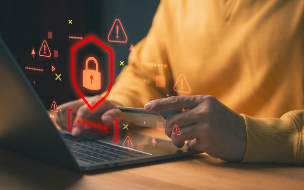 Что такое антифрод-система и как она защищает от кибермошенников
Что такое антифрод-система и как она защищает от кибермошенников