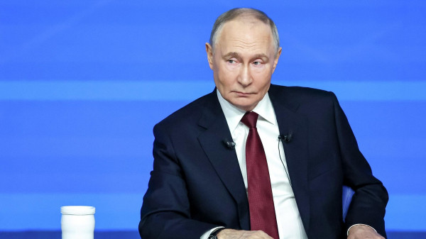 Путин поручил подготовить предложения по защите прав миноритарных акционеров