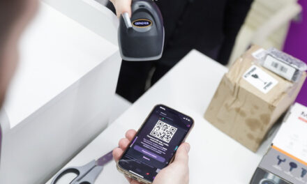 В РФ завершили тестирование ускоренной оплаты по QR-коду