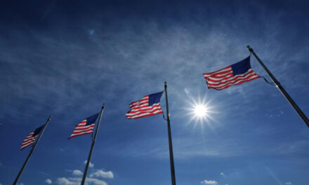 США продлили лицензию на операции с российскими банками до 18 декабря