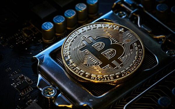 Основанный С. Альтманом стартап World привлек свыше 52 млн USD путем продажи криптовалюты
