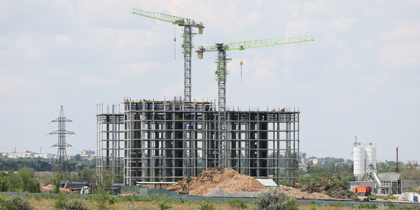 Совокупная выручка крупнейших девелоперов жилья упала на 6%