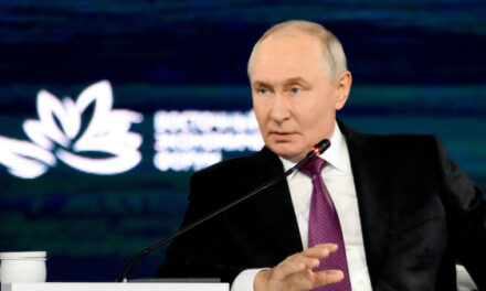 Путин: банковский сектор стабилен, но некоторые считают, что ЦБ пережимает