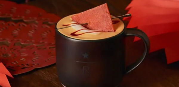 В сети Starbucks в Китае появился кофейный напиток со свининой