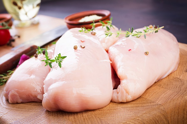 Кабмин отменил пошлины на ввоз куриного мяса Кабмин отменил пошлины на ввоз куриного мяса