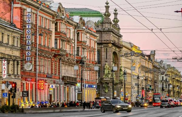 Эксперты прогнозируют рост количества магазинов новых иностранных брендов в Петербурге в 2025 году