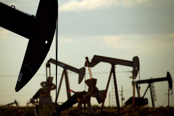 МЭА предрекло дефицит нефти в&nbsp;мире. Выгодно ли это России? 