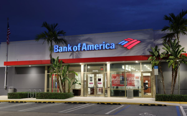 
                    Bank of America сообщил о снижении интереса к акциям США на мировом рынке
                