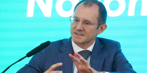 "Инвестора надо облизывать со всех сторон"
