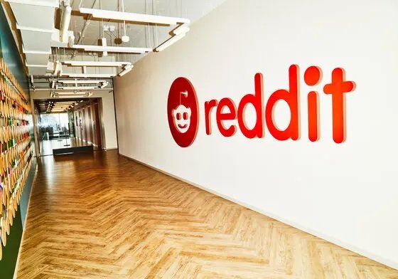 Reddit успешно разместила акции на бирже Reddit успешно разместила акции на бирже