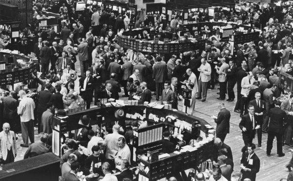 
                    Dow Jones и Вторая мировая: как рынок реагировал на боевые действия

                