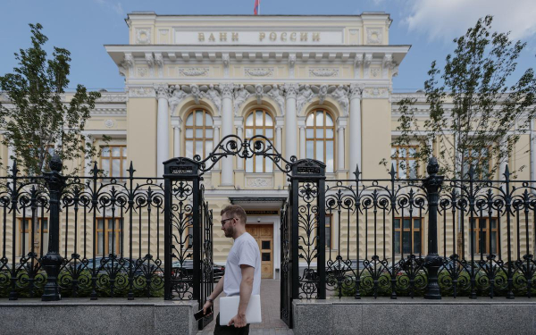 ЦБ отметил рост числа частных инвесторов-жертв дефолтов по облигациям
ЦБ отметил рост числа частных инвесторов-жертв дефолтов по облигациям